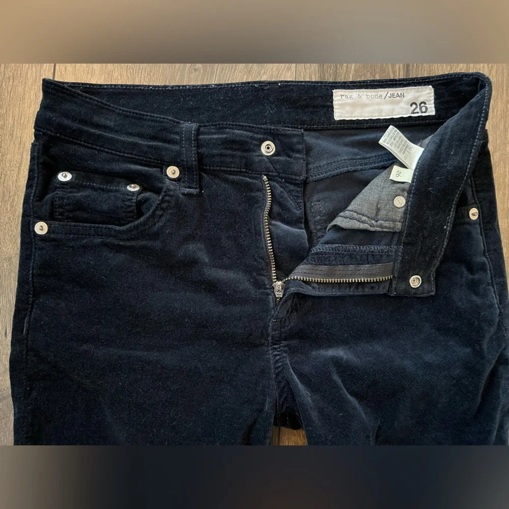 Rag & Bone Navy Velvet crop Pant with Zipper detail Size 26 - Picture 7 of 12